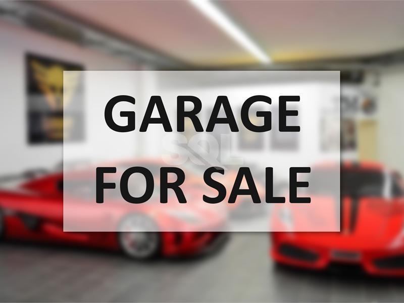 Garage in Qormi For Sale