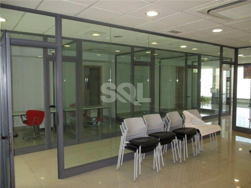 Retail/Catering in Swatar To Rent