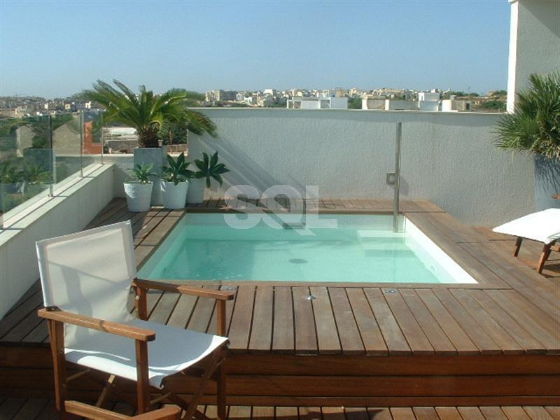 Penthouse in Ta' L-Ibrag To Rent