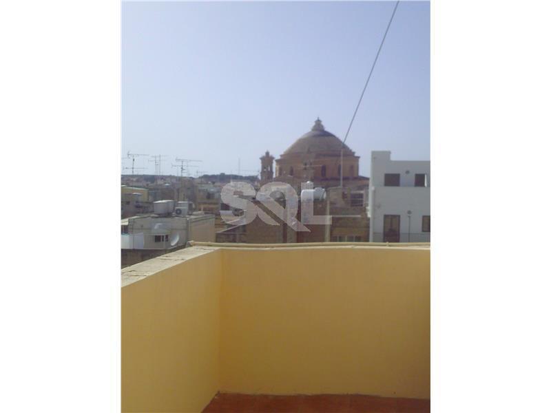 Penthouse in Mosta To Rent