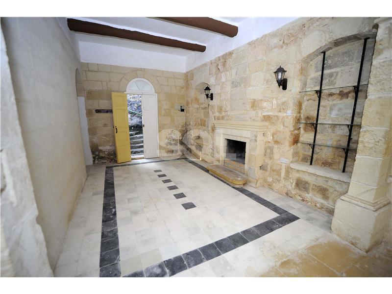 House of Character in Mgarr To Rent