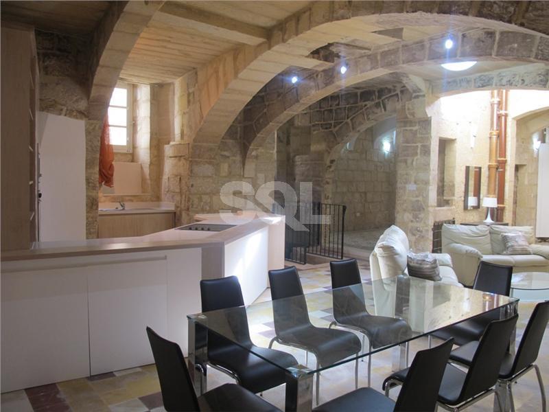 House of Character in Siggiewi To Rent