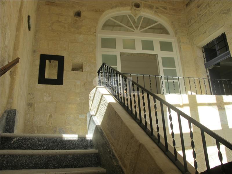 House of Character in Siggiewi To Rent