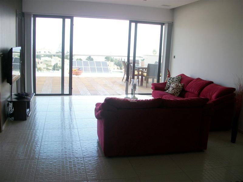 Penthouse in Ta' L-Ibrag To Rent