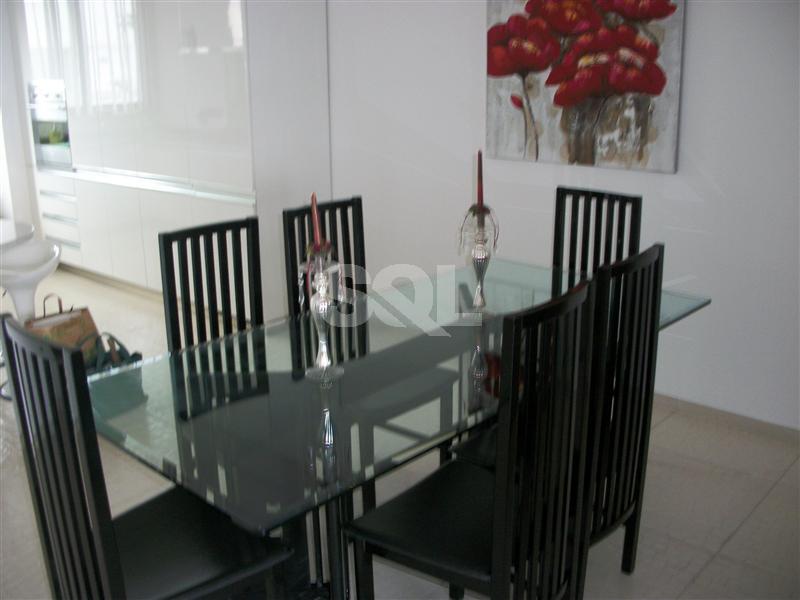 Penthouse in Ta' L-Ibrag To Rent
