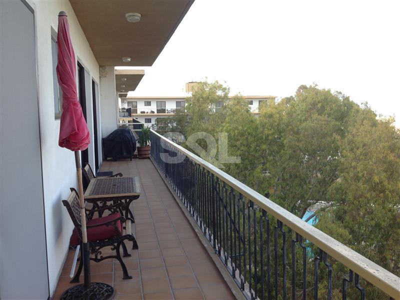 Penthouse in Ta' L-Ibrag To Rent