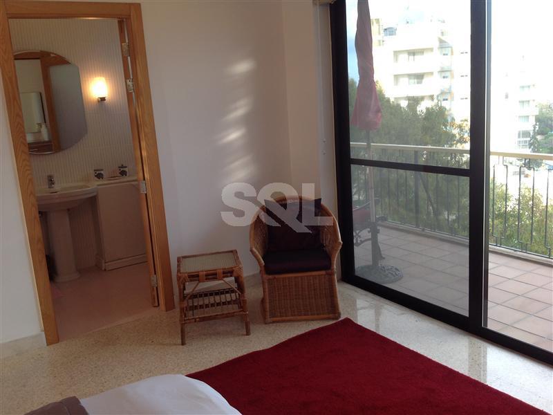 Penthouse in Ta' L-Ibrag To Rent