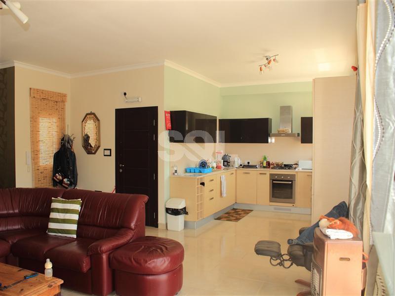 Apartment in Bahar ic-Caghaq To Rent