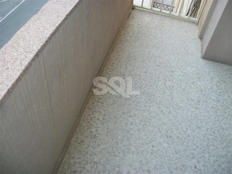 Apartment in Ta' Xbiex To Rent