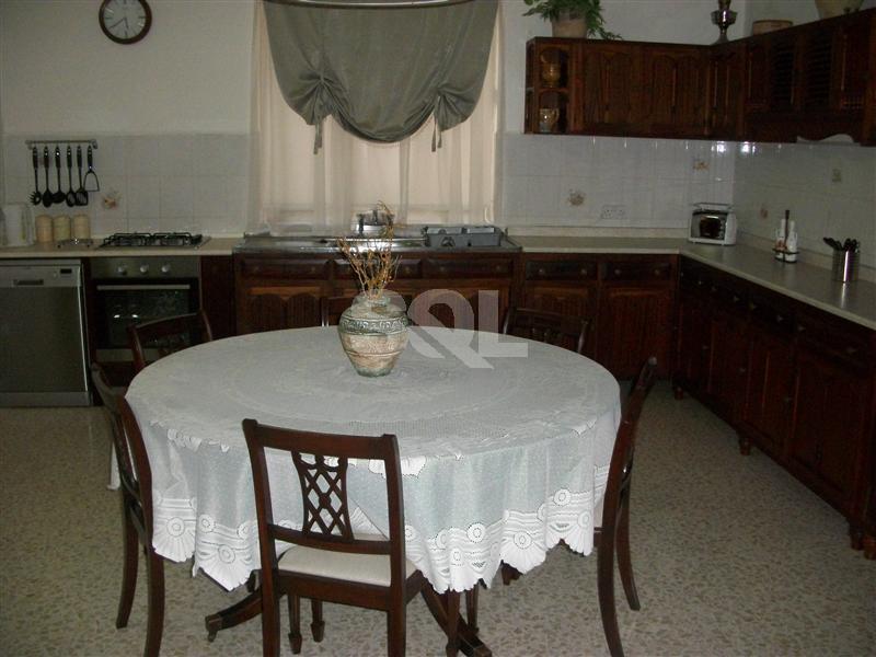 Apartment in Ta' Xbiex To Rent