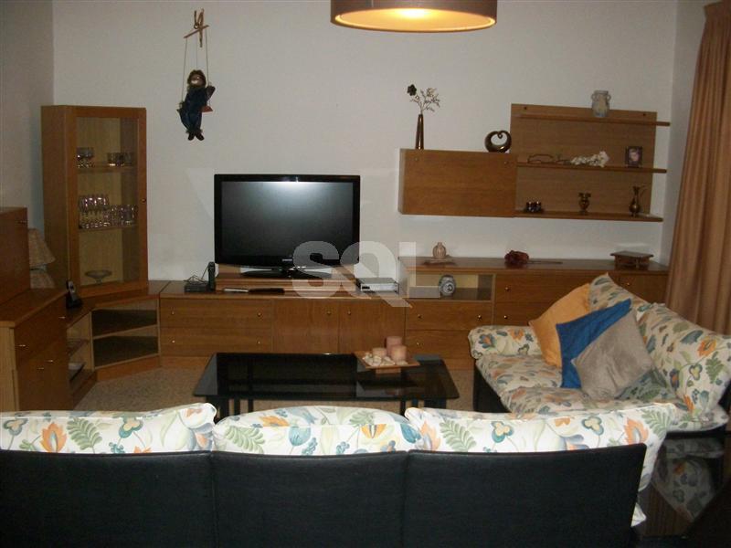 Apartment in Ta' Xbiex To Rent