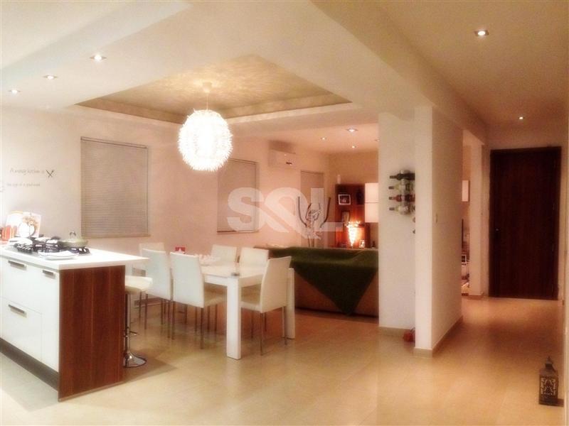 Apartment in Ta' Xbiex To Rent