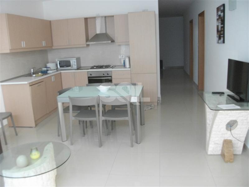 Bungalow in Qawra To Rent