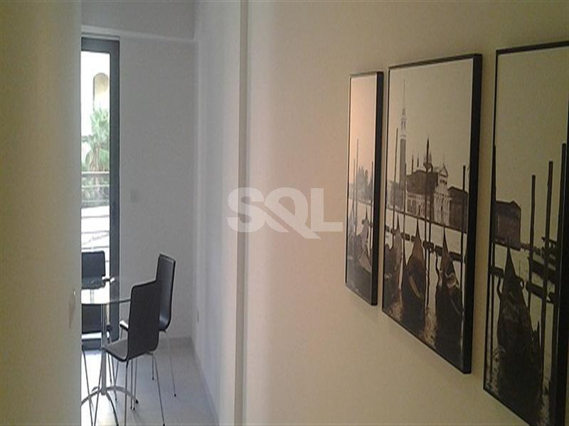 Apartment in Portomaso To Rent