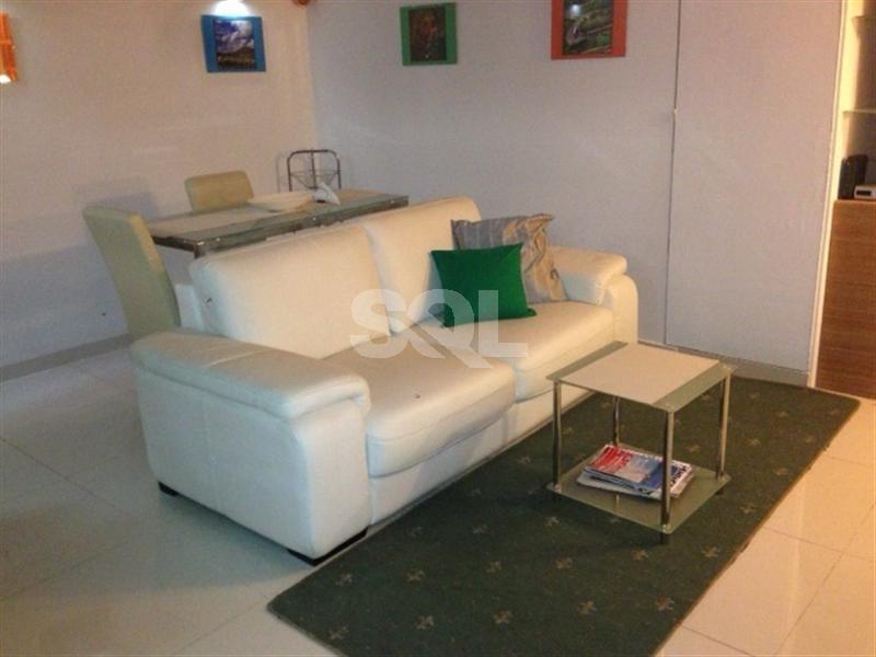 Duplex Maisonette in Valletta To Rent