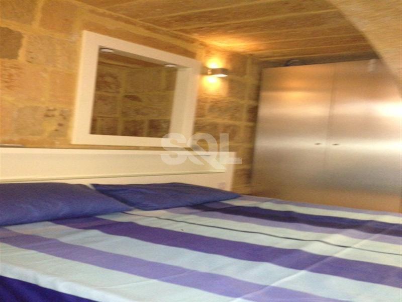 Duplex Maisonette in Valletta To Rent