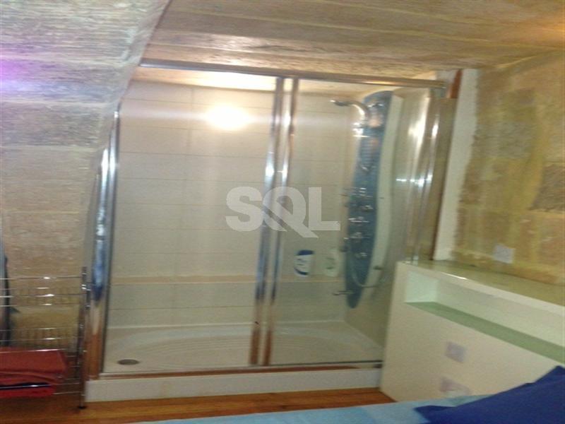 Duplex Maisonette in Valletta To Rent