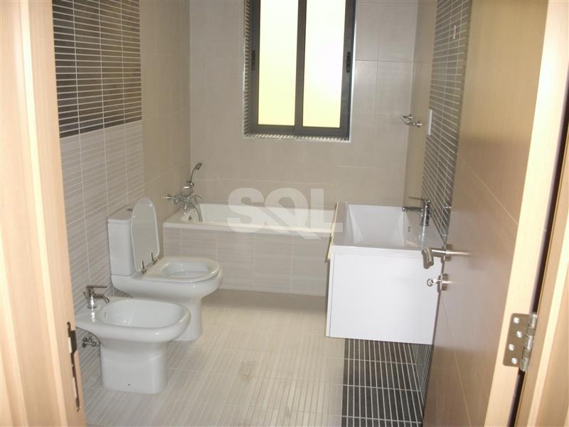 Elevated G/F Maisonette in Swieqi To Rent