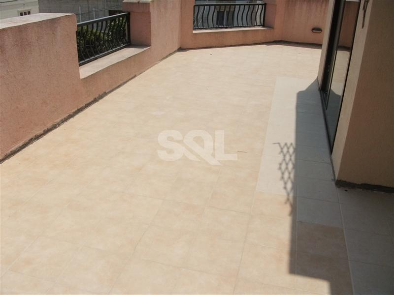 Penthouse in San Gwann To Rent