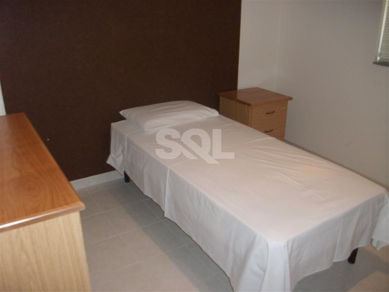 Penthouse in San Gwann To Rent