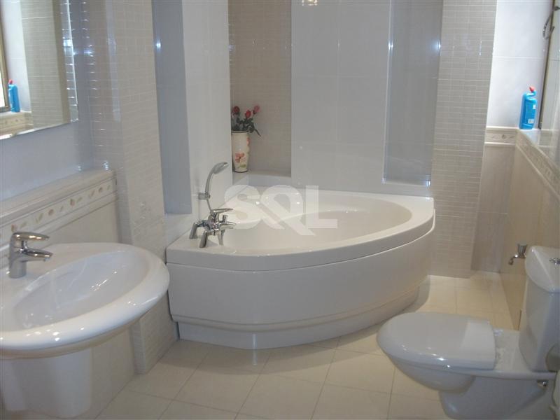 Villa in Ta' L-Ibrag To Rent