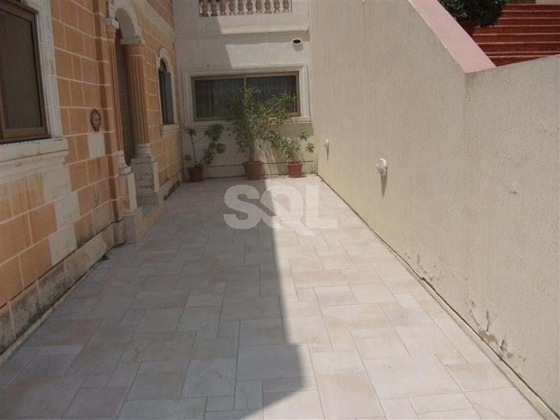 Villa in Ta' L-Ibrag To Rent