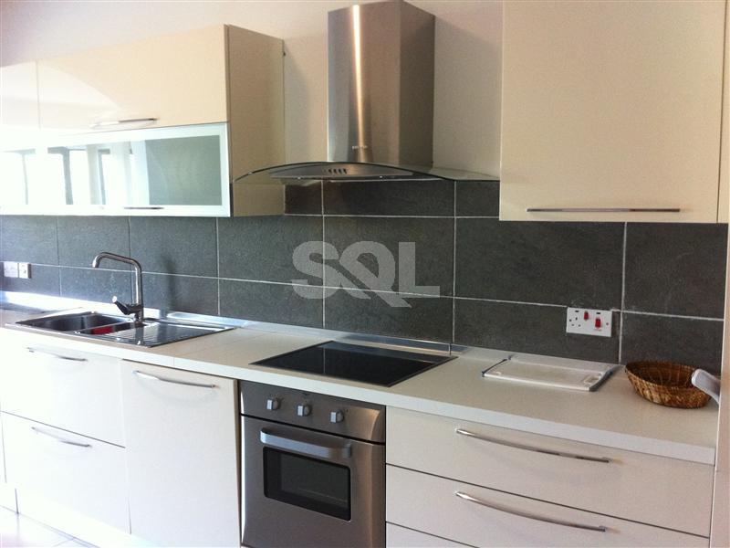 Apartment in Pieta To Rent