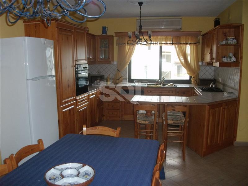 Apartment in Qawra To Rent