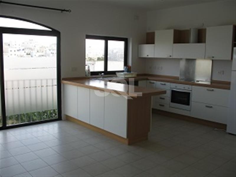 Terraced House in St. Julians To Rent