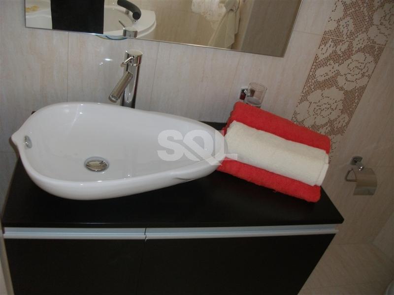 Penthouse in Attard To Rent