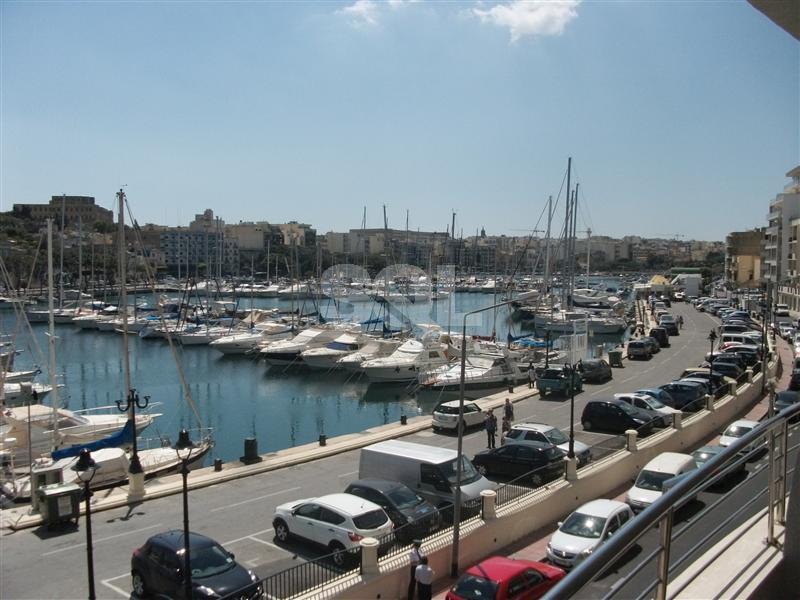 Apartment in Ta' Xbiex To Rent