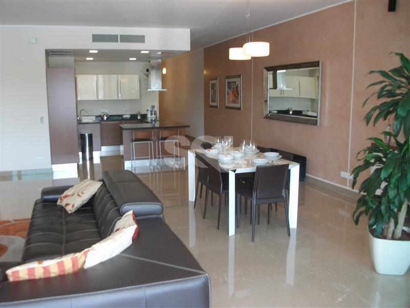 Apartment in Ta' Xbiex To Rent