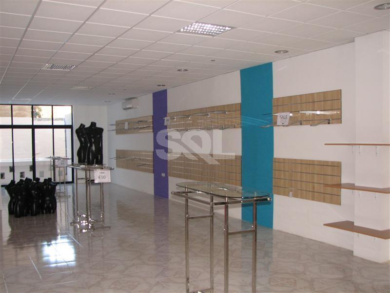 Retail/Catering in Sliema To Rent