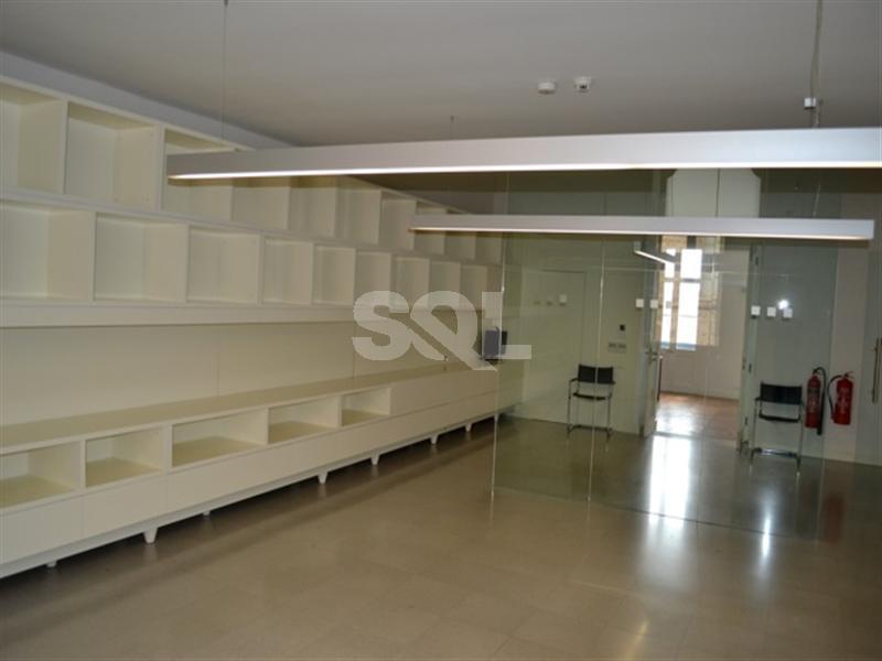 Retail/Catering in Valletta To Rent