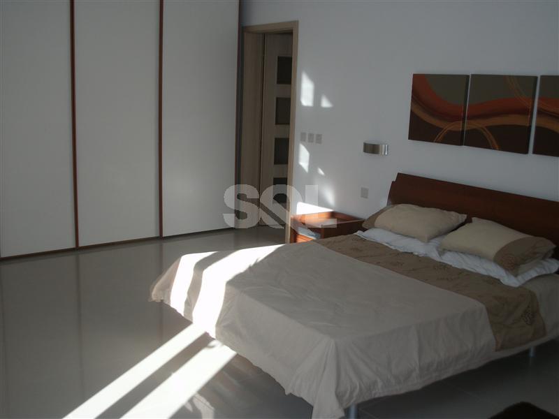 Penthouse in Pieta To Rent