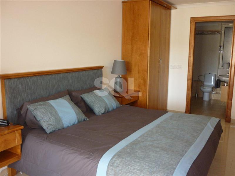 Apartment in Portomaso To Rent