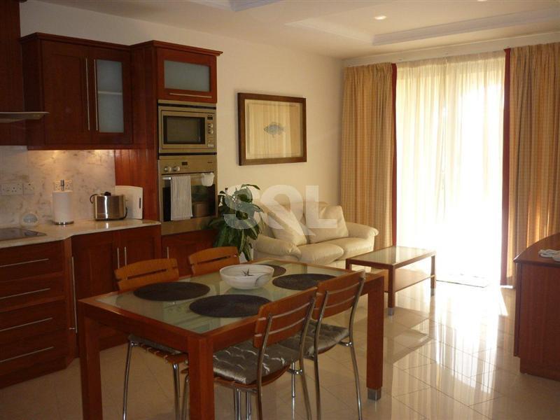 Apartment in Portomaso To Rent