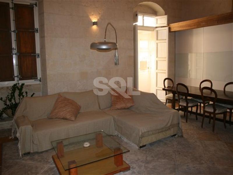 House of Character in Valletta To Rent