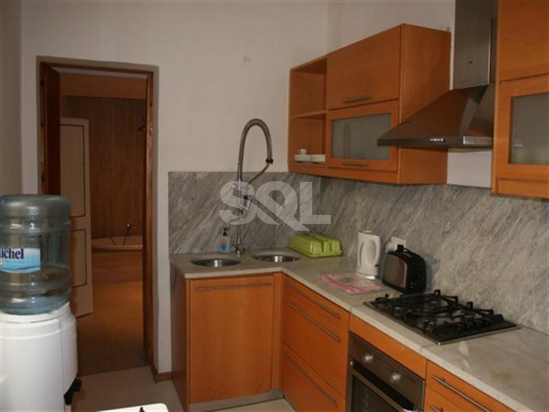 House of Character in Valletta To Rent