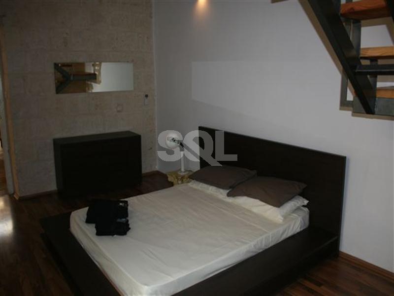 House of Character in Valletta To Rent