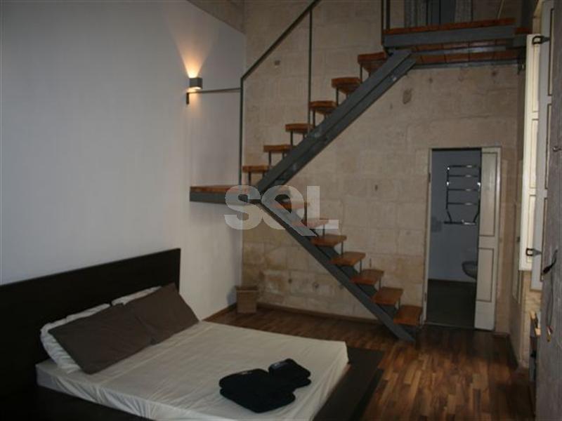 House of Character in Valletta To Rent