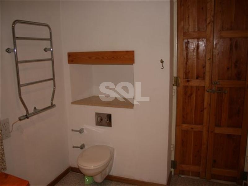 House of Character in Valletta To Rent