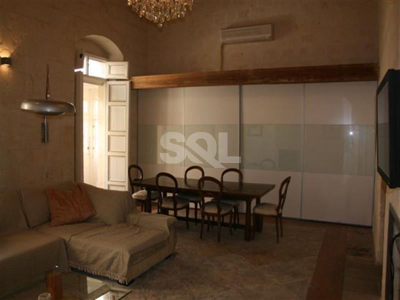 House of Character in Valletta To Rent