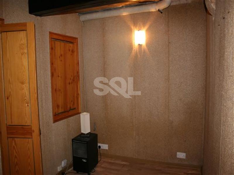 House of Character in Valletta To Rent