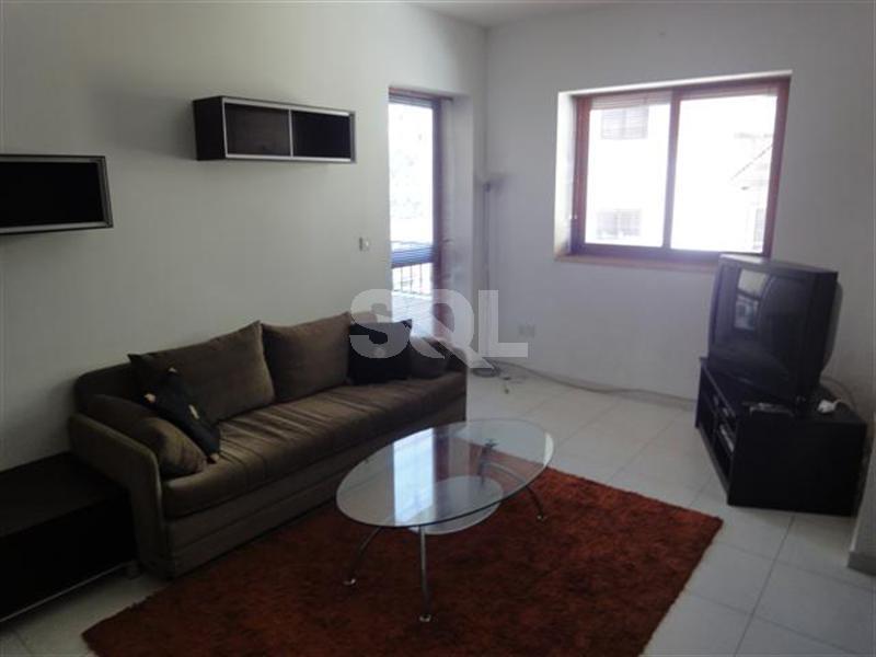 Apartment in Gzira To Rent