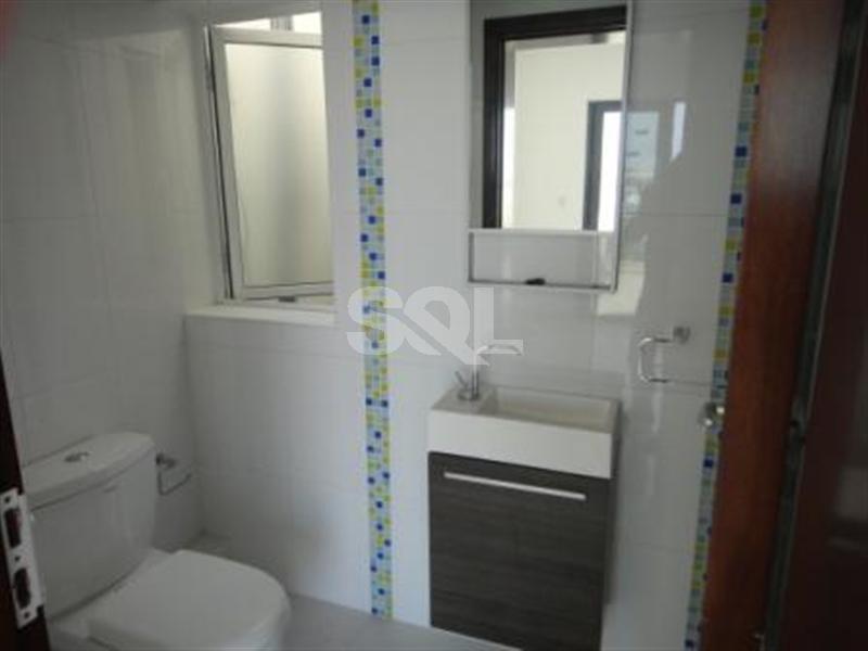 Penthouse in Gzira To Rent