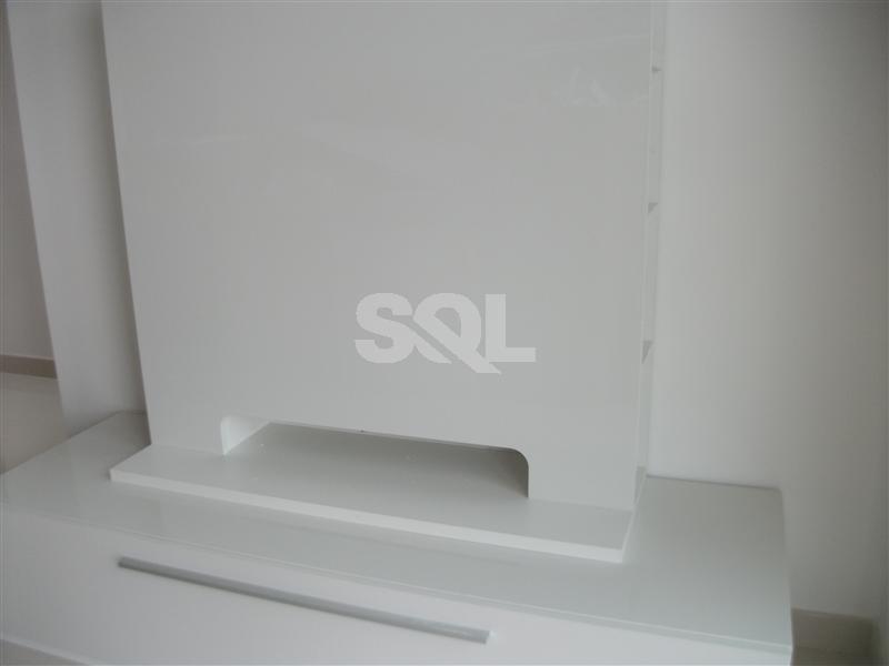 Penthouse in Gzira To Rent