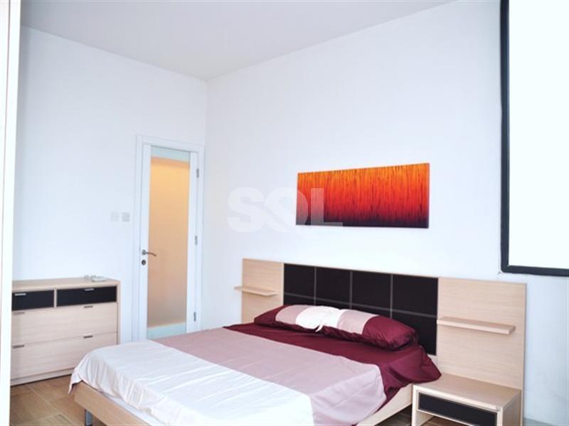 Penthouse in Msida To Rent