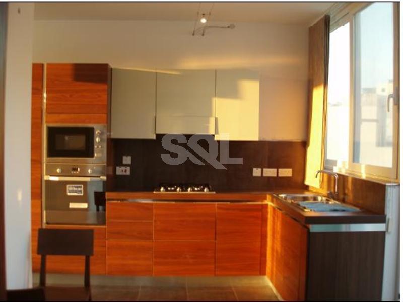 Duplex Apartment in Kalkara To Rent