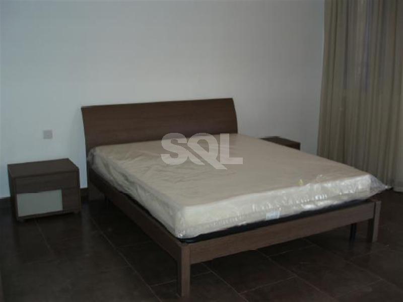 Duplex Apartment in Kalkara To Rent